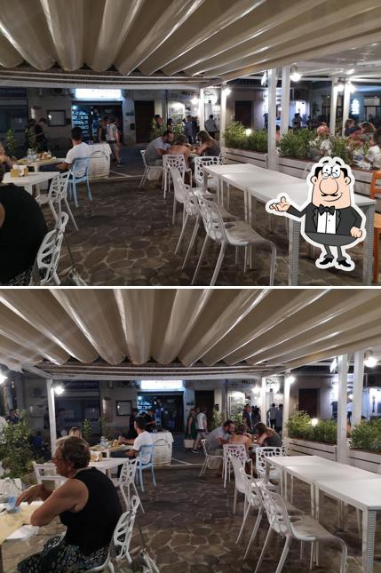 Dai un'occhiata agli interni di Mozzillo Pane & Mare