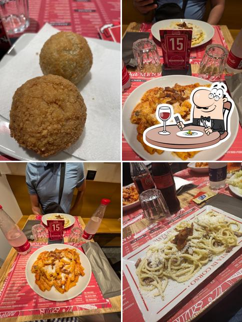 Platti al Pasta in Corso Pantheon