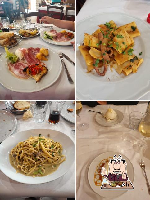 Ordina i un pasto a base di carne a Ristorante Al Buco