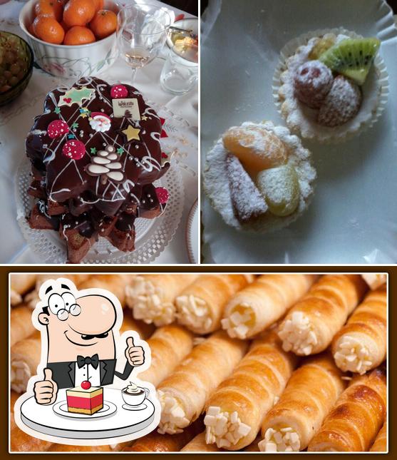 Pasticceria La Dolce Vito propone un'ampia selezione di dolci