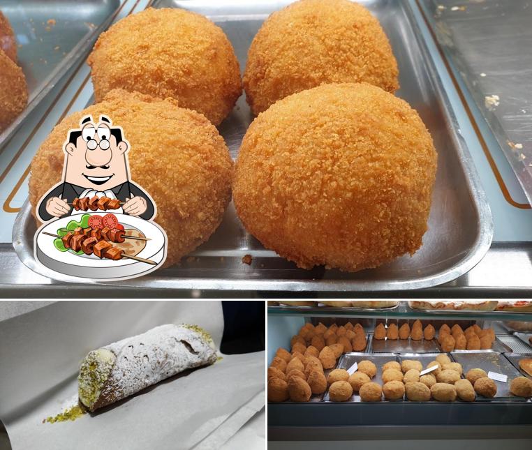 Platti al Bar Pasticceria Midolo