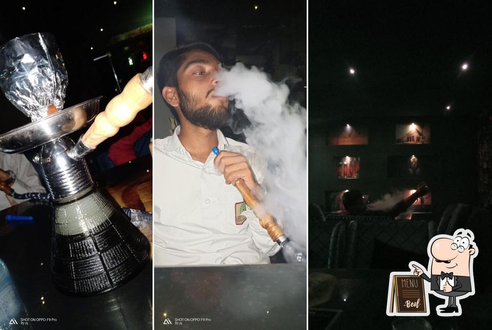 Look at the photo of Holly Pipe