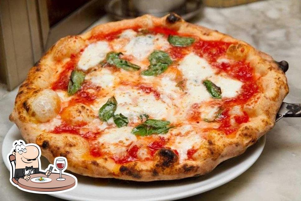 Cibo al Pizzeria Fefè e Totò