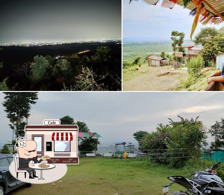 You can get some fresh air at the outside area of JUNKYARD CAFE & RESORT
