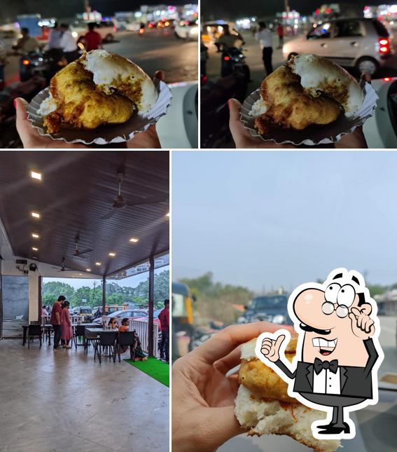 The interior of Bhairavnath VadaPav