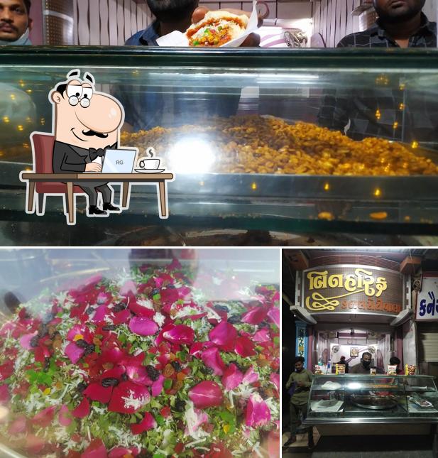 The interior of Binharif doubleroti (dabeli)