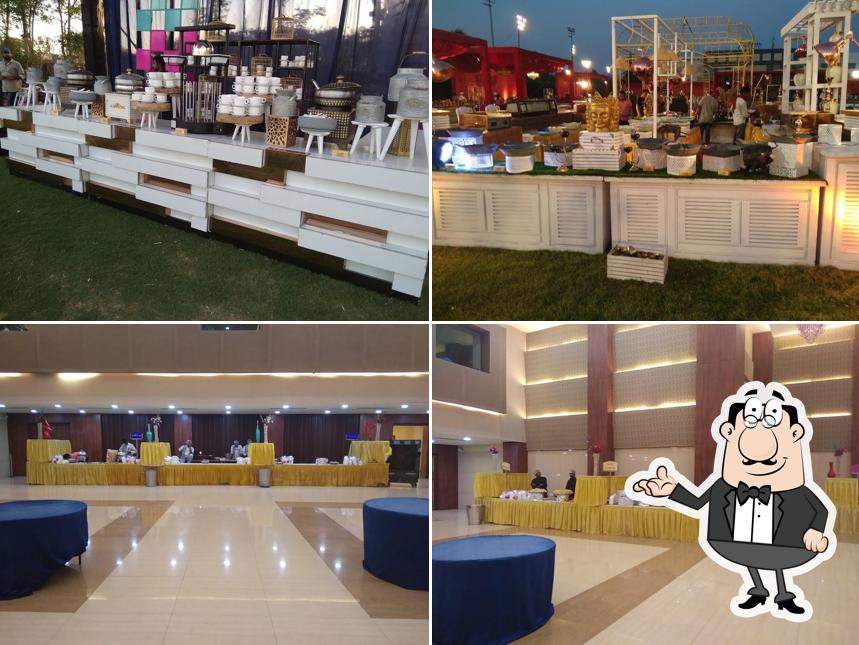 Check out how Sadhna Caterers Real Delhi Chat looks inside