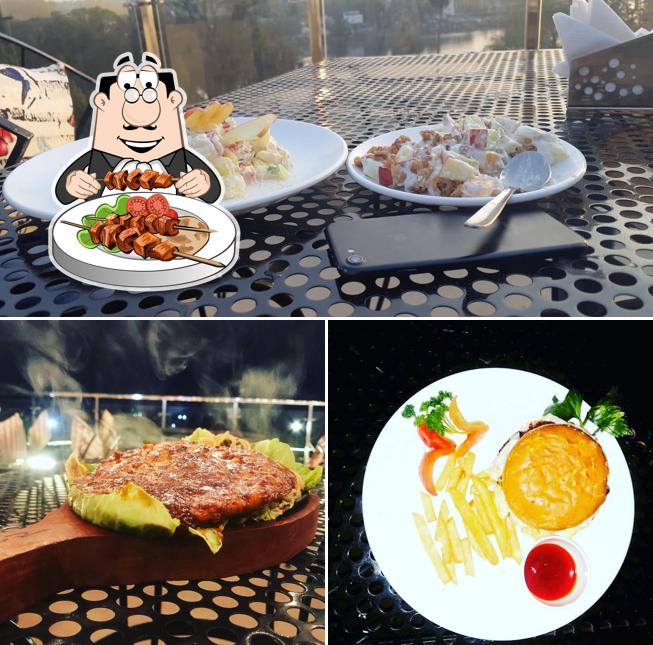 Meals at Cafe InfiniTea