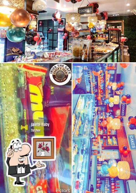 Check out how BAKERS FARM THE DUBAI SWEETS ( NEHRU CHOWK) looks inside