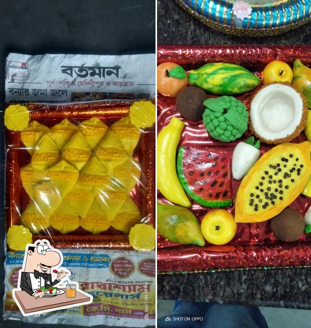 Food at Maa Manasha Sweet