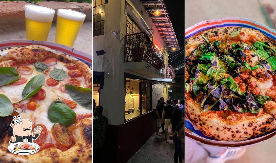 Peça diversos tipos de pizza