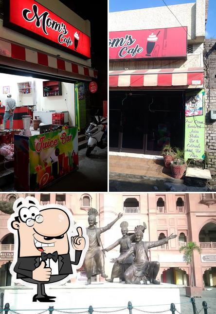 Look at the photo of Mom's Cafe