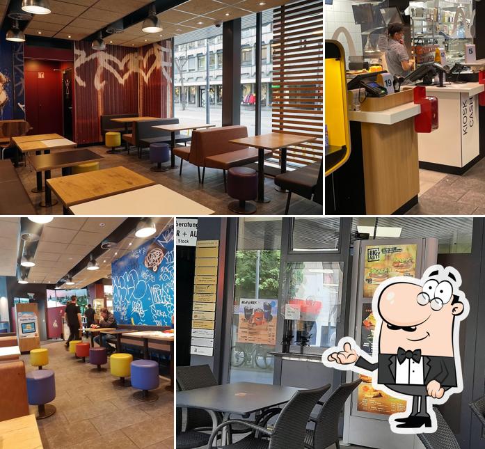 Gli interni di McDonald's Restaurant