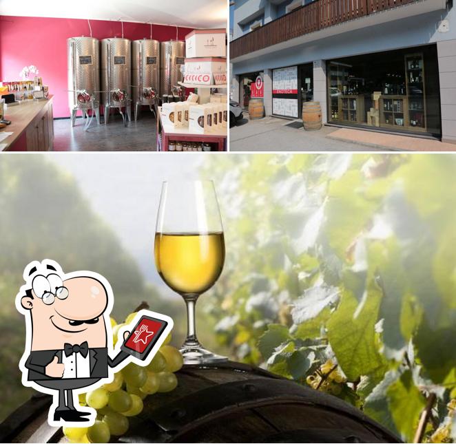 Gli esterni di Enoteca Trentin Vino Comano Terme - Trento
