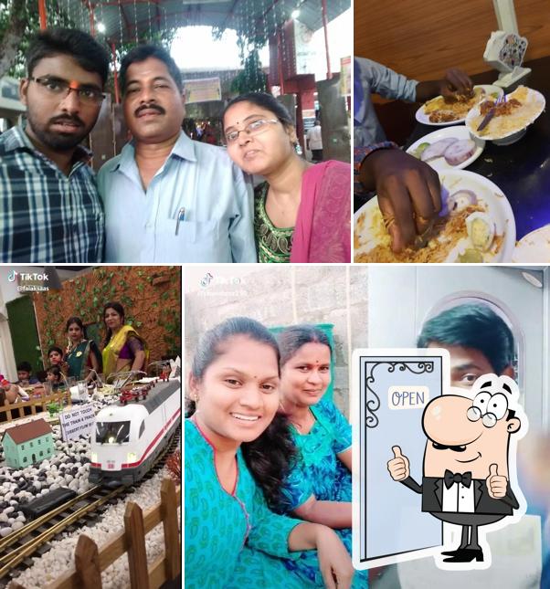 SRK Family Restaurent AC