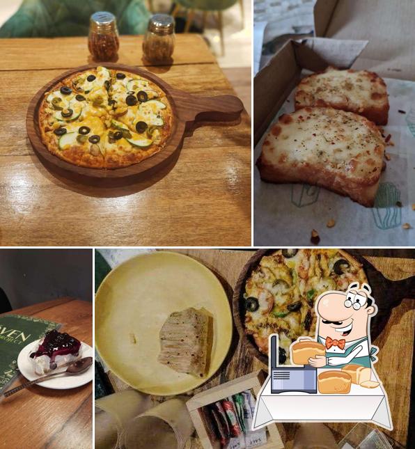 Garlic bread at The Oven Project Cafe