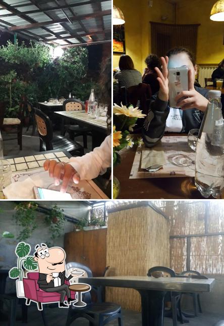 Siediti a un tavolo di Pizzeria Il Punto