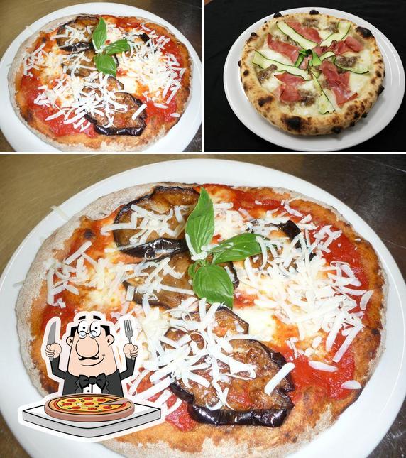 Scegli tra le svariate varianti di pizza