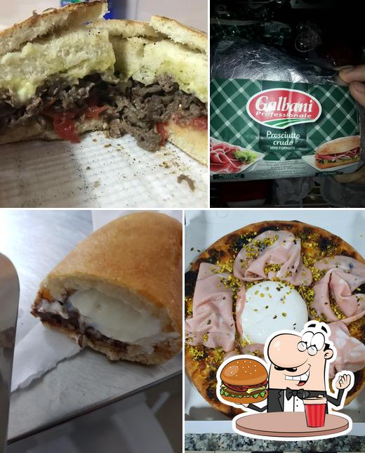 Prenditi un hamburger a Ammuccamu Pizzeria D'asporto