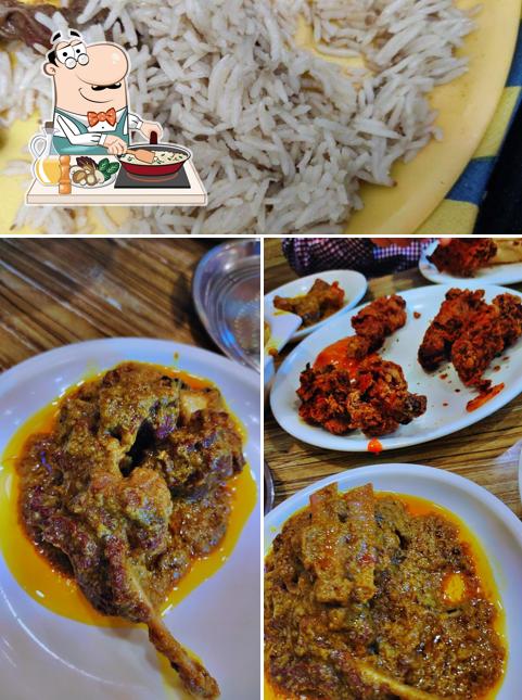 Fried rice at Gouri Hotel (Ghantaghar)