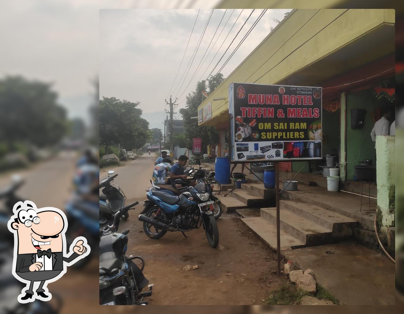 Munna Tiffin center