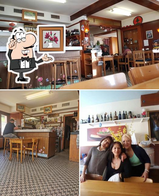 Gli interni di Café Pizzeria de l'Ouest