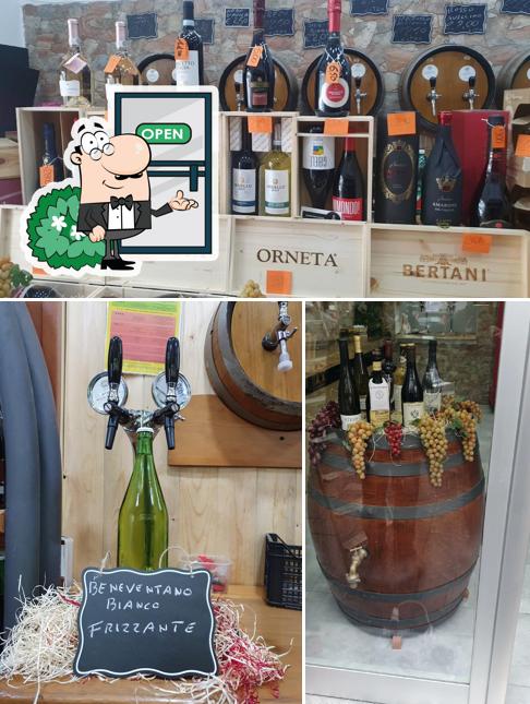Gli esterni di Enoteca triunfo via Nicola nicolini 22 80141Napoli