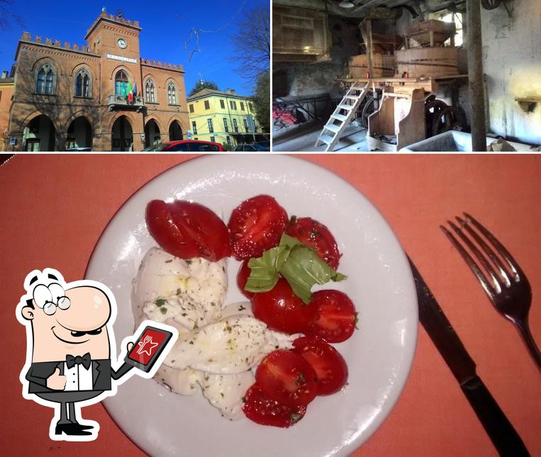 Questa è la foto che presenta la esterno e dolce di Ristorante Hotel Pizzeria Italia