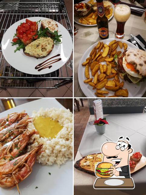 Ordina un hamburger a Vecchia Osteria Da Bo