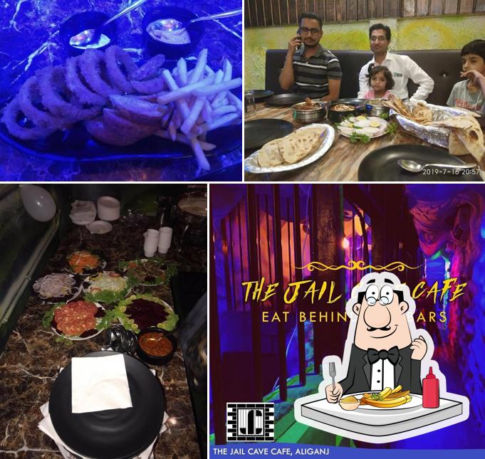 Try out French-fried potatoes at The Jail Cave Cafe