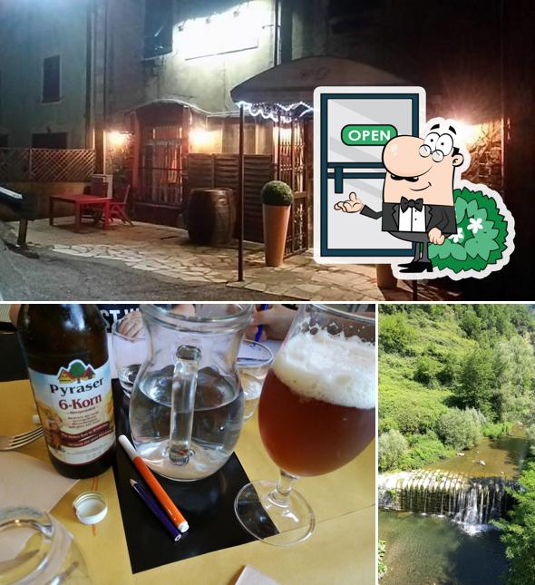 Tra le varie cose da Camoscio D'Oro si possono trovare la esterno e birra