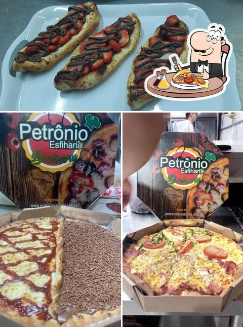 Experimente pizza no Esfiharia Petronio