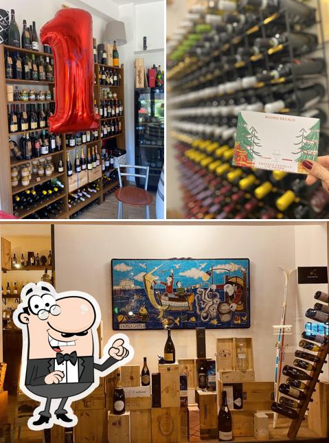 Gli interni di Enoteca Castello
