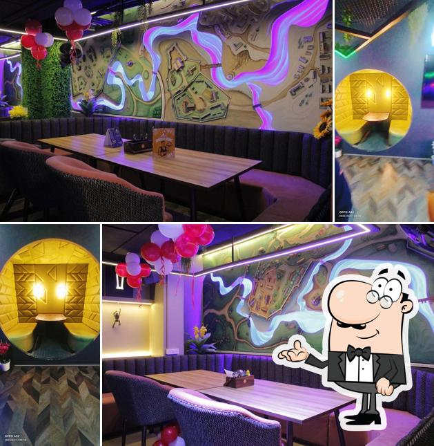 The interior of ELEVEN BREW & BAR RESTAURANT