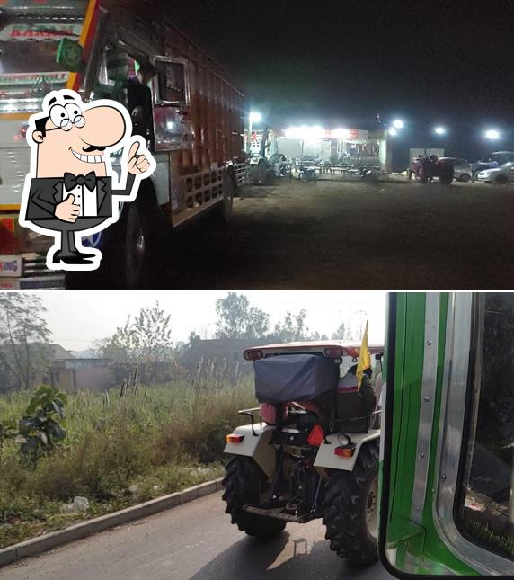 Here's a photo of Haryaanvi vaishnoo Dhaba