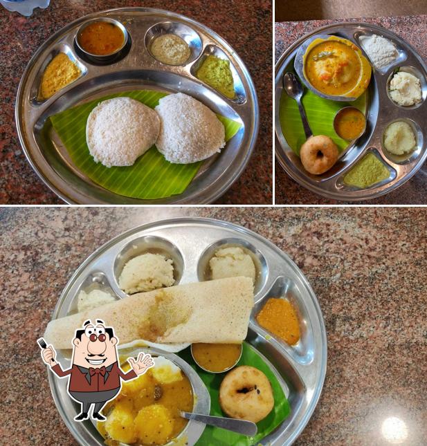 Idli at Hotel Saravana Bhavan