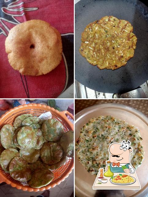 Food at Samarth Bhakari House