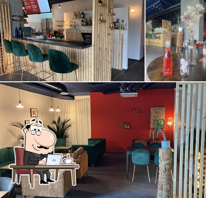 Gli interni di Café Jayko