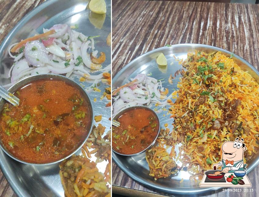 Chicken curry at Raj Biryani House