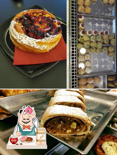 Pasticceria Vittoria serve un'ampia gamma di dolci