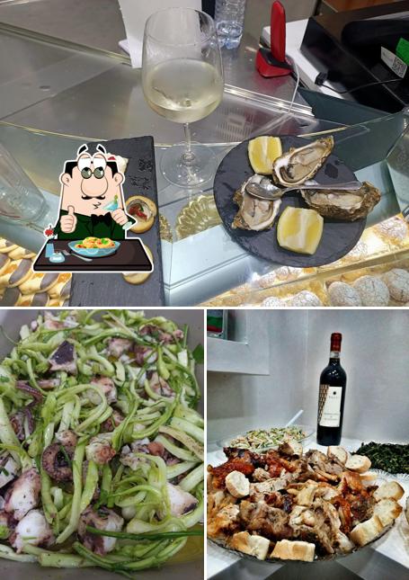Questa è la foto che presenta la cibo e vino di Caffè del Borgo