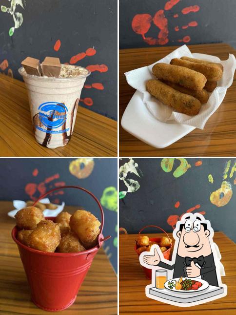 Meals at D whirl street