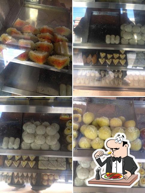 Food at New Ghosh Sweet House