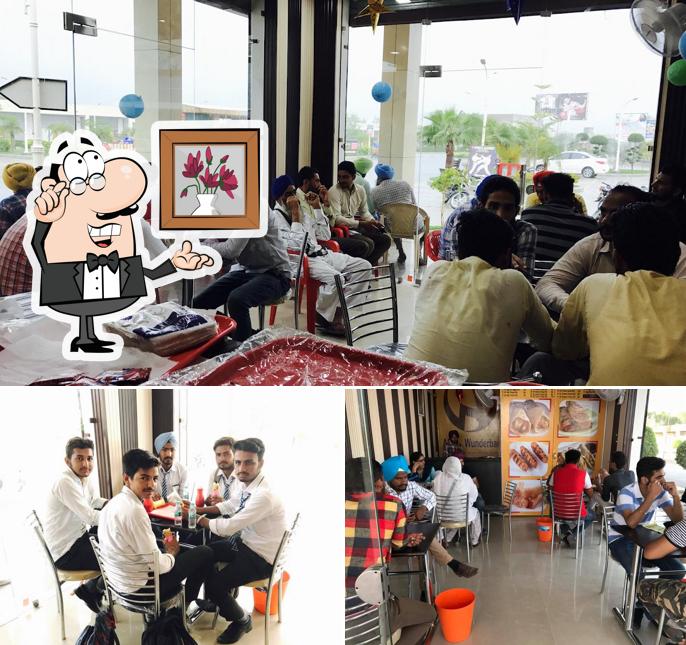 The interior of Punjaabi Rolls