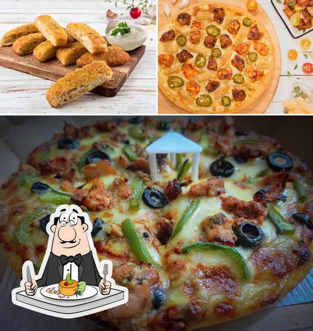 Food at MOJO Pizza - 2X Toppings