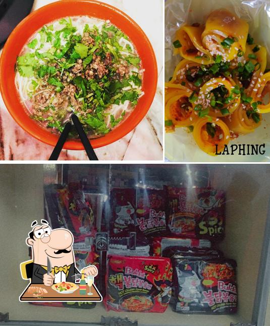 Food at Momo's Corner