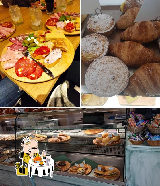 Platti al Bar Pasticceria Gallo Nero