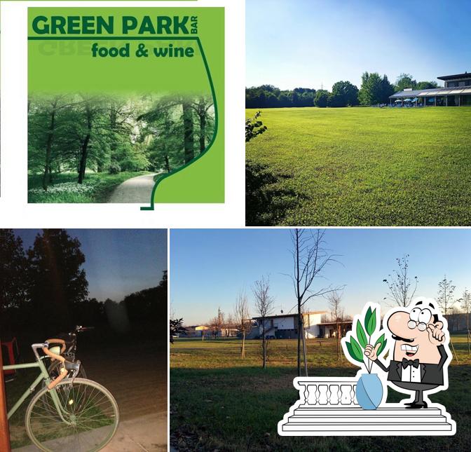Gli esterni di Green Park Bar