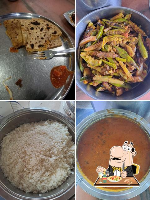 Food at Kanhaiya Hotel