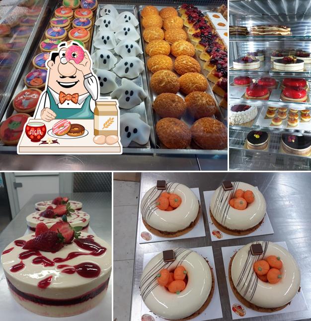 Pasticceria Chiarato serve un'ampia varietà di dolci